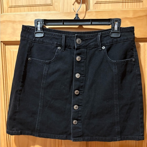 American Eagle Outfitters Black Denim button Mini Skirt - Picture 1 of 10